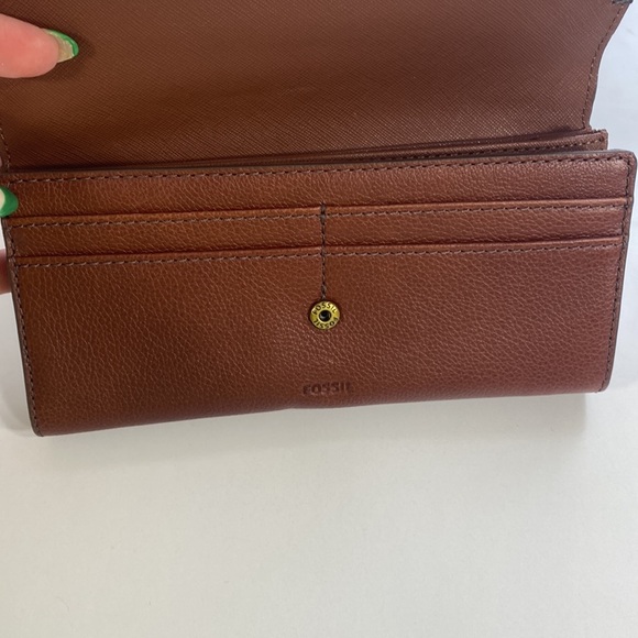 Fossil Cleo Clutch Brown Flap Wallet - Picture 6 of 6
